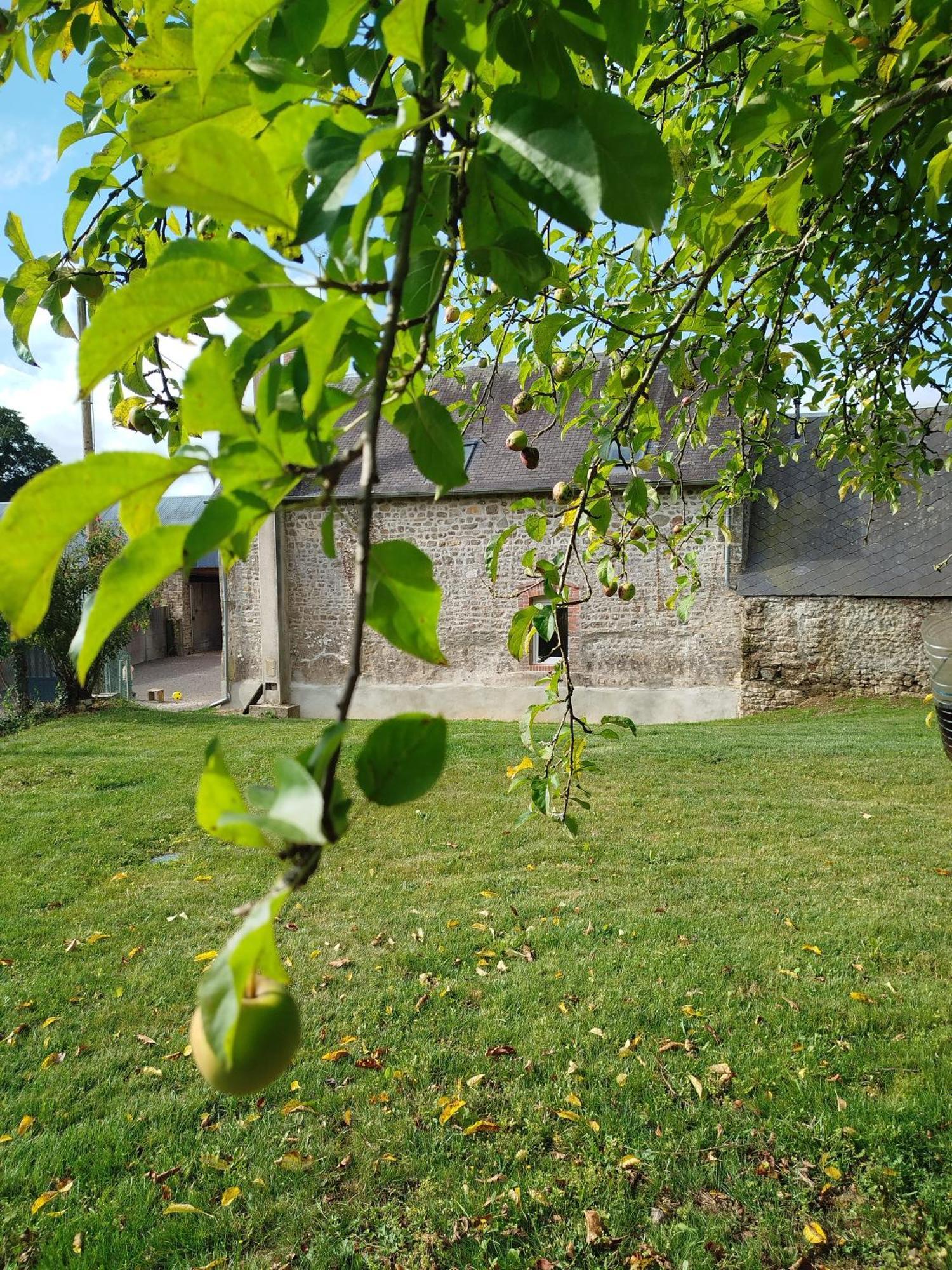 Le Gite De La Haie Portee Lignieres-Orgeres Extérieur photo